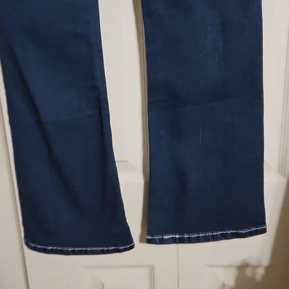 Wallflower Jeans - Picture 5 of 6